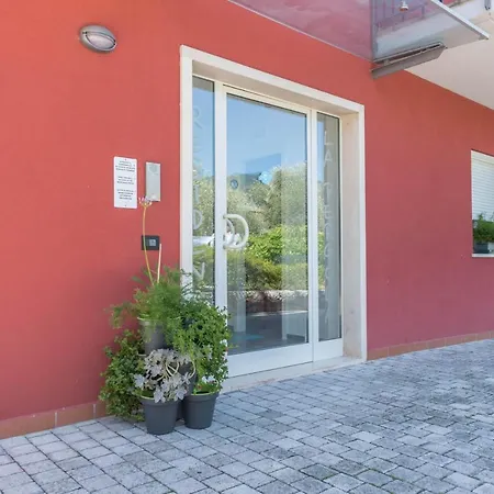 Apartment La Pergola Bilocale Uno Malcesine
